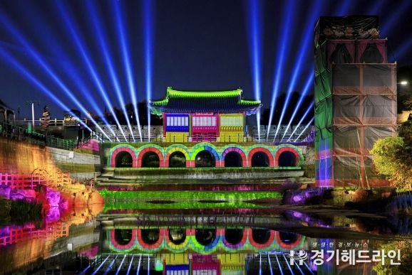 수원문화재단, 빛과 영상으로 수놓은 '2022 수원화성 미디어아트쇼' 성료