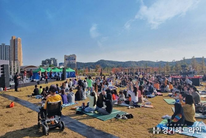 화성시문화재단, ‘돗자리콘서트’로 수노을공원을 수놓다!