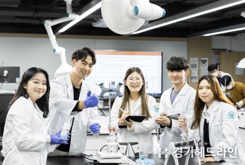 유한대학교는 2021학년도 유한생명바이오학과는 바이오헬스 분야 전문기술 인재양성을 목표로 사업을 운영하고 있다.