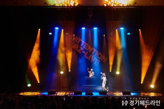 어탠션엠지라이브 7월(영지X키코) 공연 현장