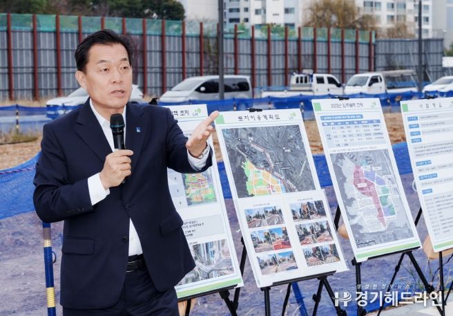 이재준 수원시장이 발언을 하고 있다