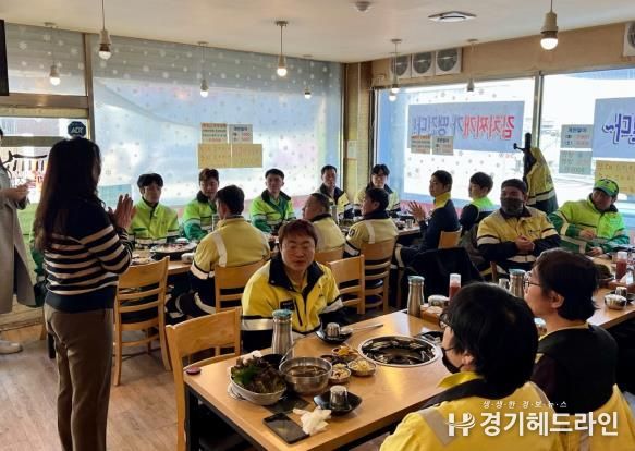 수원특례시 팔달구 지동 행정복지센터, 환경관리원․생활폐기물 수거업체 간담회 개최
