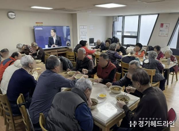 수원특례시 장안구 정자1동 주민자치회, “짜장면은 행복을 싣고”