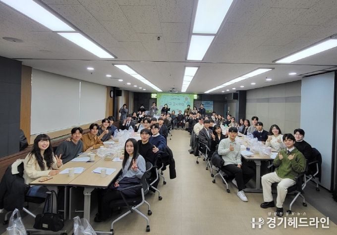 인천동부교육지원청 중등 신규 임용 교사와 간담회