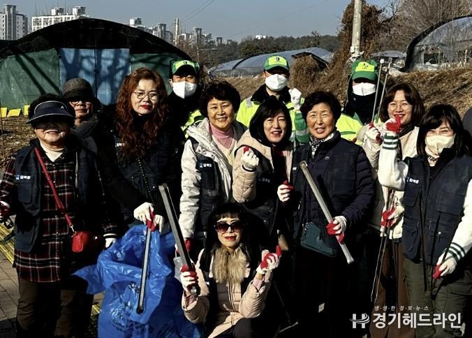 수원특례시 권선구 입북동, '행복한 봄, 깨끗한 마을' 주민과 함께한 대청소