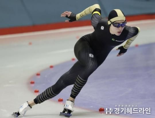2025 전국남녀 초·중·고·대·실업 스피드스케이팅대회에서 동두천시청 안현준, 김윤지 선수 좋은 성적 거둬