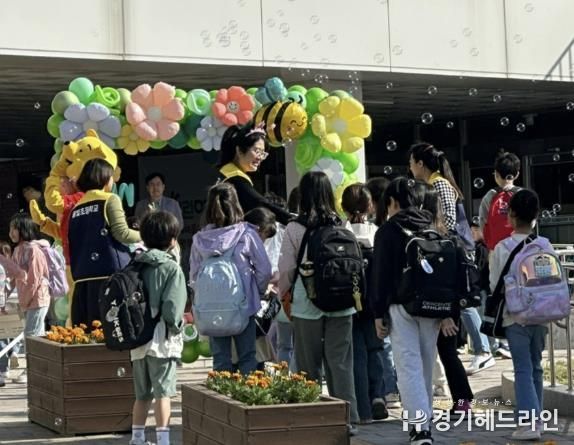 율빛초등학교, 학부모회 주관 어린이날 기념 아침맞이 행사실시