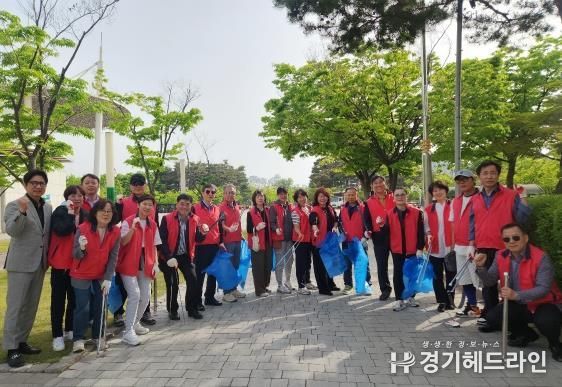 수원특례시 장안구 송죽동 주민자치회, 만석공원 정화활동 나서