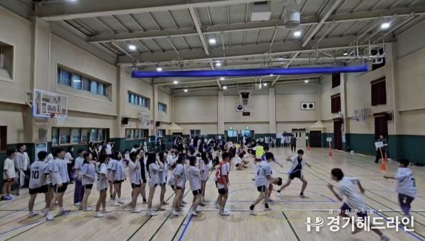안양과천교육지원청, 비에도 멈추지 않은 열정!!!실내에서 더욱 빛난 '스포츠한마당'