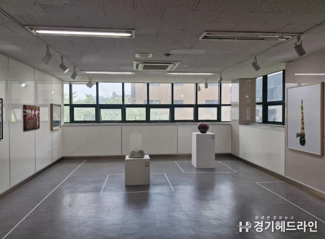 학교갤러리 참고 사진