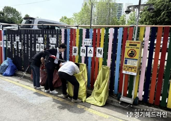 수원특례시 영통구 매탄1동,주민들과 함께 쓰레기 분리수거대 정비