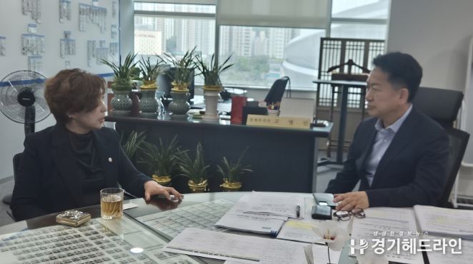경기도의회 정경자 의원, 남양주와 경기북부 발전 위해 고영인 경제부지사와 면담