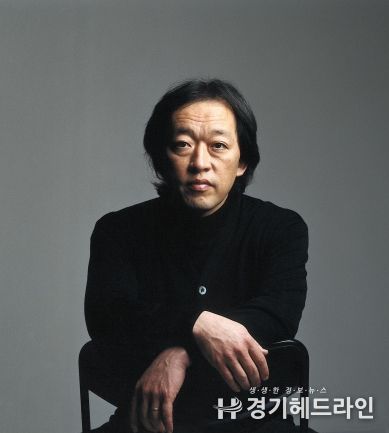 지휘자 정명훈 (c)philippe Gontier, 사진제공=부천아트센터