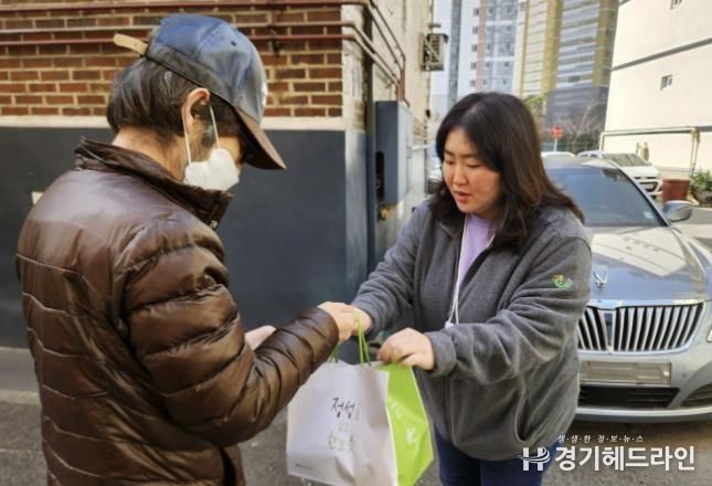 수원특례시 권선구 호매실동 지역사회보장협의체, '영양채움! 행복가득 죽드림' 전달