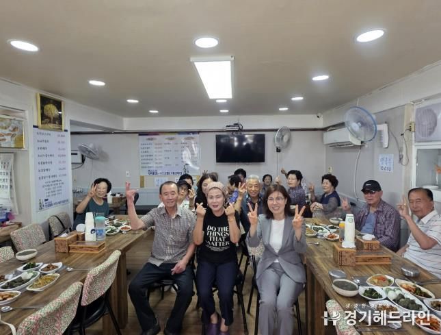 수원특례시 영통구 매탄2동 관내 착한가격업소 늘푸른 밥상, 경로당 어르신께 따뜻한 식사 대접
