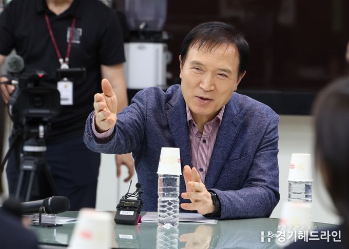 브리핑 현장