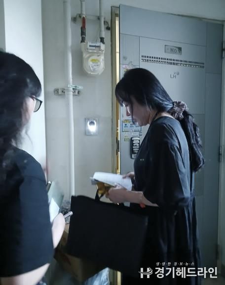 수원특례시 권선구 호매실동, 폭염 속 야간 복지사각지대 발굴 가정방문 진행