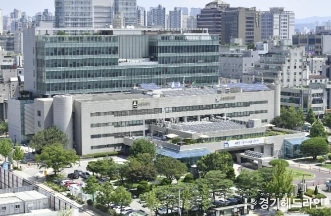 수원특례시청 전경