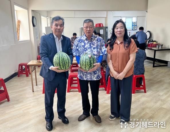 수원시 팔달구 지동, 초복 맞아 경로당에 수박 전달