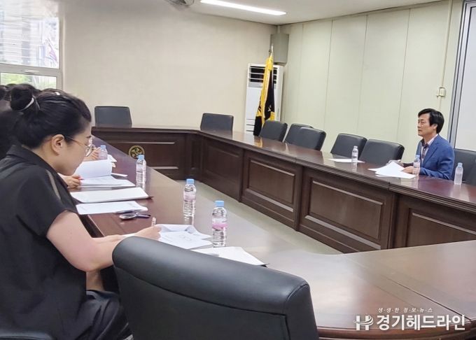 경기도의회 문형근 위원장,