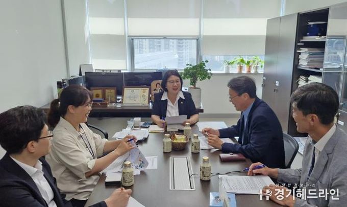 경기도의회 이서영 의원, 경기도-국방부 상생발전협의체 공동대표 김상수 실장과 서울공항 고도제한 해결 논의
