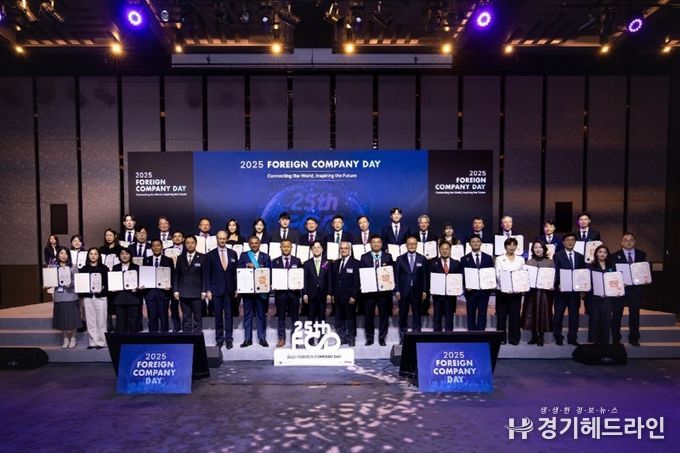 크라운월드와이드 제공