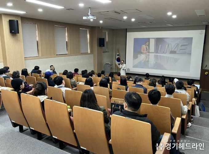 '말의 힘'에 매료된 연천! 11월 다달이 인문학 성료