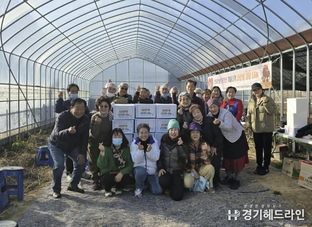 동두천시 광암탑동주민위원회·다우리협동조합, 따뜻한 겨울나기 사랑의 김장 나눔