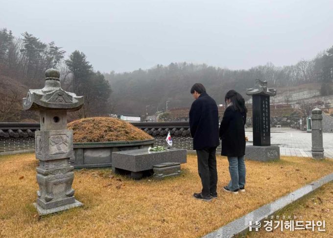 故박장호 지사 묘소 참배