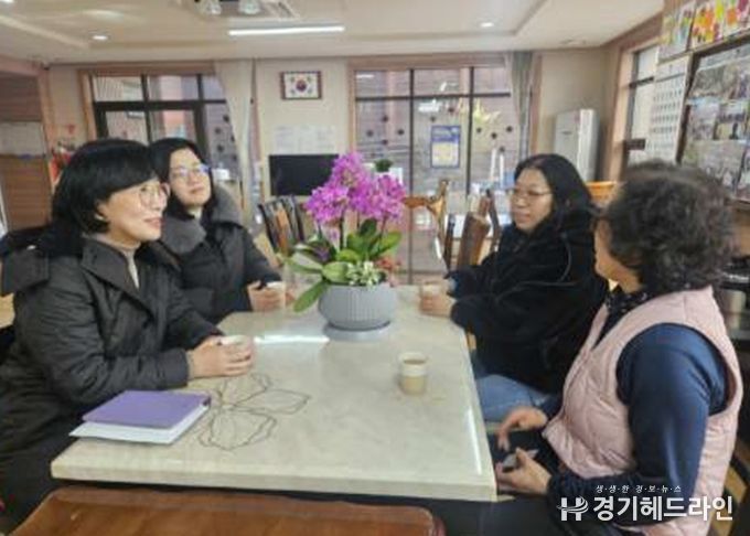 고양시 성사1동 한지민 동장, 2026년 새해맞이 경로당 방문