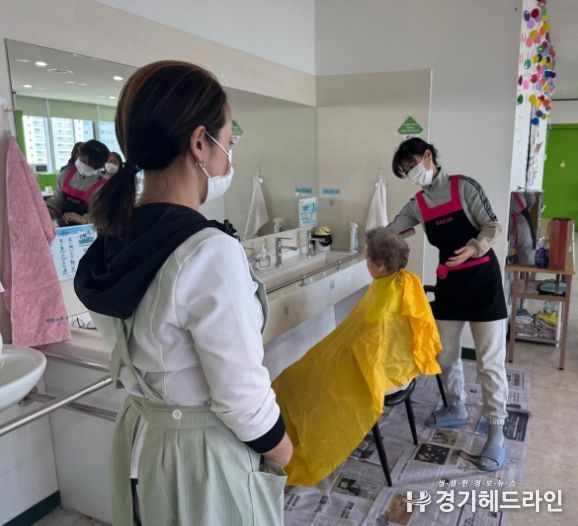 3월 13일 나들이데이케어센터에서 진행한 봉사활동