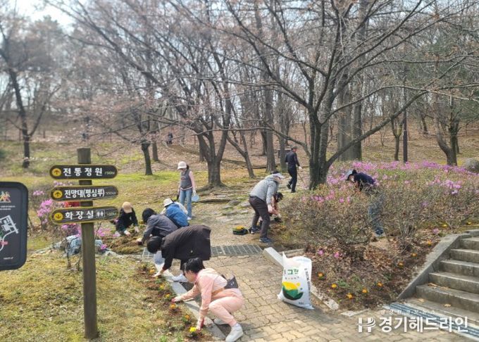고양시 마두1동 주민자치회, 정발산공원 숲 가꾸기 사업 추진