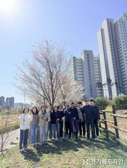 양주시 옥정1동, ‘나무에 이름 걸고, 청렴도 함께 심다’… 지역과 공직이 함께한 이색 캠페인